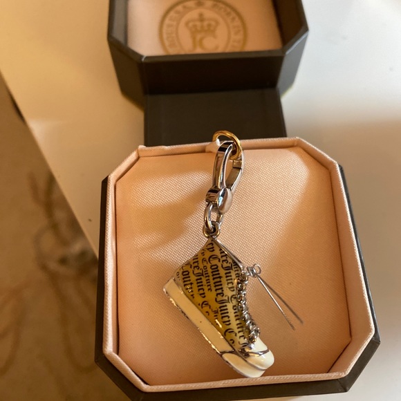 Juicy couture running shoe charm - Picture 3 of 4